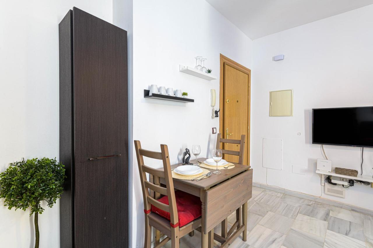 Wintowinrentals Coqueto Apartamento En El Centro De マラガ エクステリア 写真