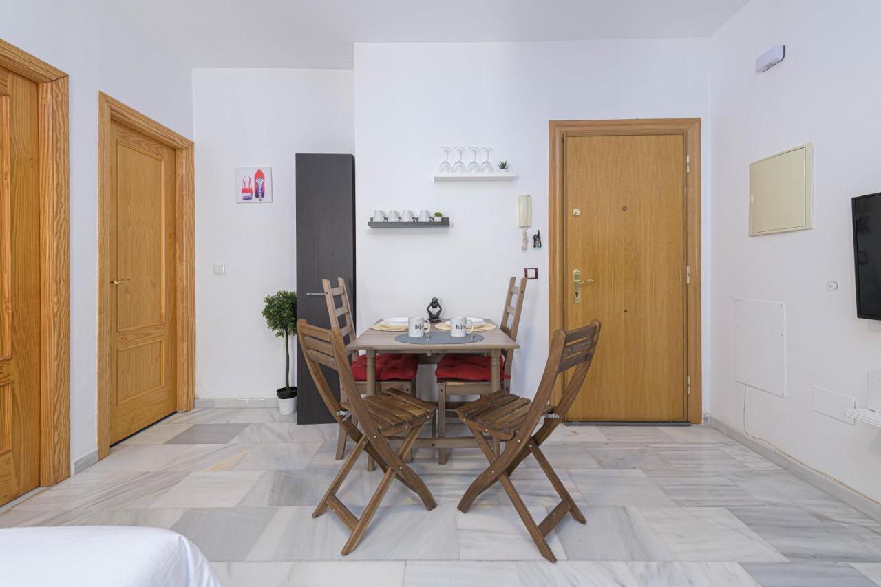 Wintowinrentals Coqueto Apartamento En El Centro De マラガ エクステリア 写真
